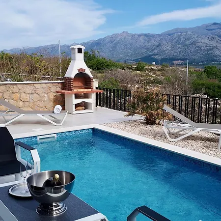 Pool And Sea Luxury Vinjerac